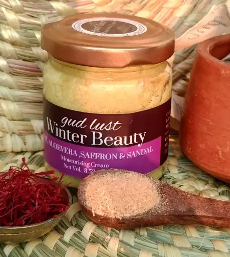 Sandalwood Saffron Rose Aloevera Turmeric Moisturizer (100 Grams)